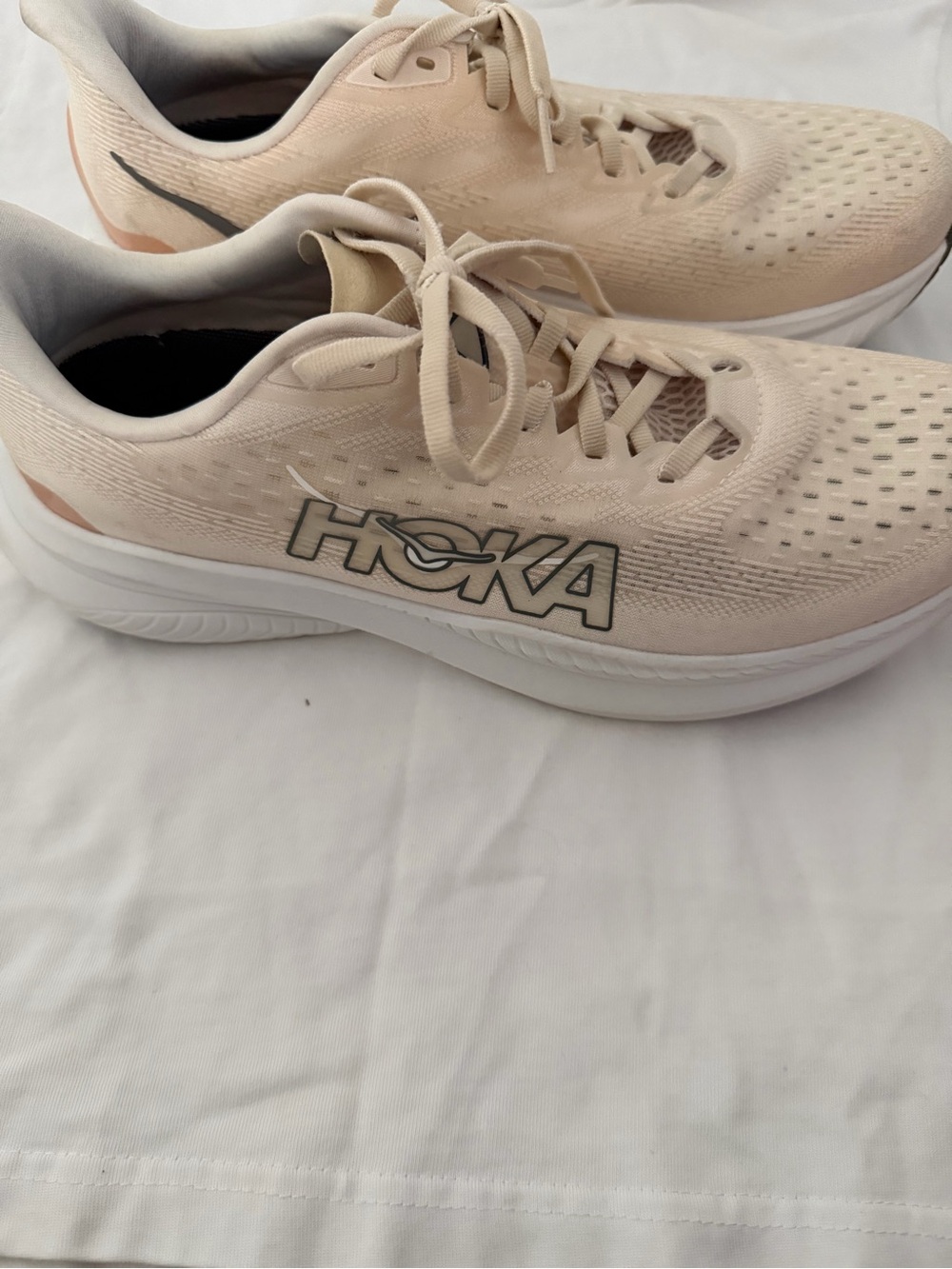 Hoka Women's Running Shoe - Beige/Cream Size 10